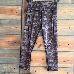 Women’s Camo Zyia Active Leggings - Gray metallic camo